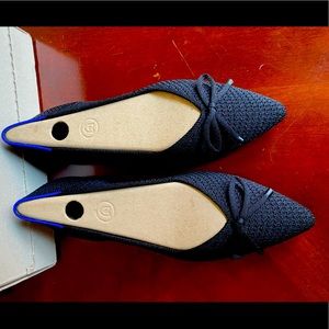 Rothy’s the bow point in blackout NWB size 6.5